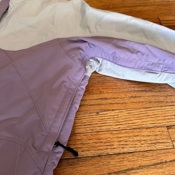 Like new Columbia Convert snowboard jacket - Picture 5 of 11